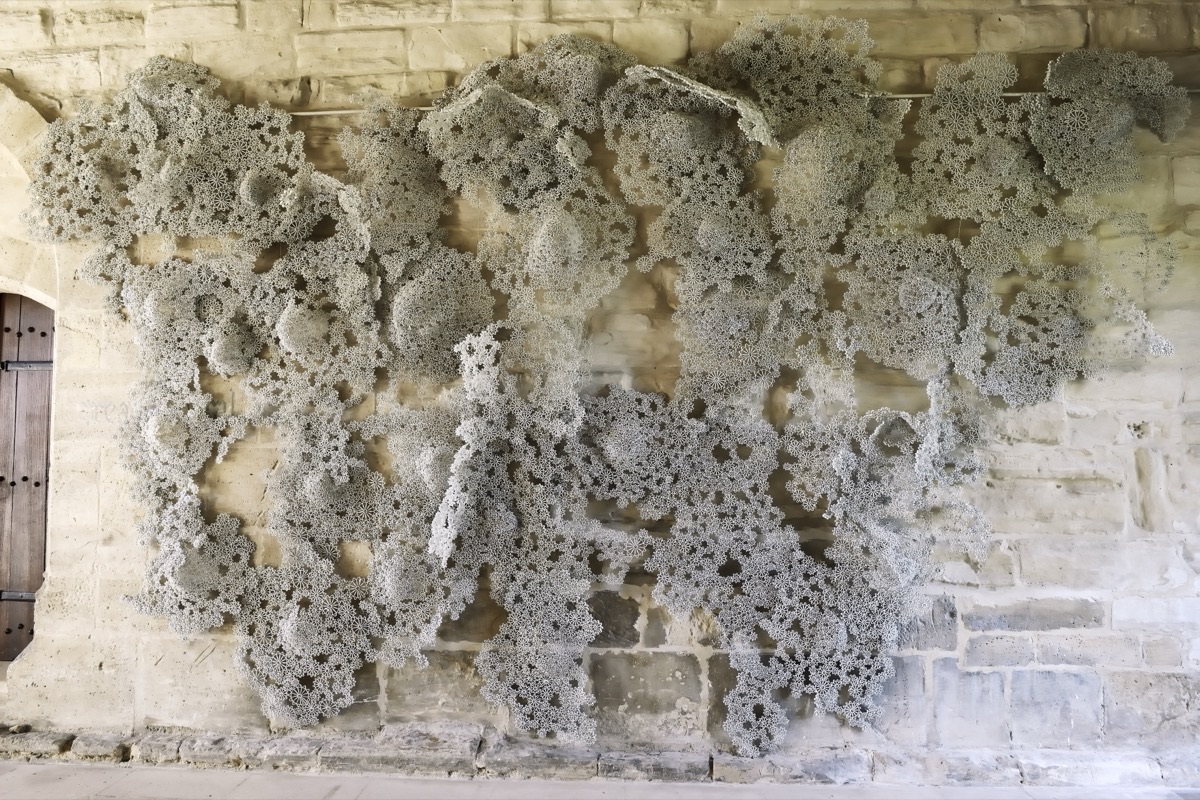 Tanja-Smeets-Unbridled-Wall-Abbaye-de-Maubuisson-Saint-Ouen-L-Aumone-France-2024-Catherine-Brossais-1200x800-1.jpg